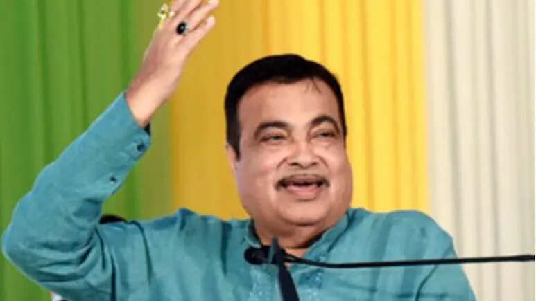 फास्टैग को लेकर नितिन गडकरी का बड़ा एलान, ₹3000 का वार्षिक पास लाएगी सरकार, 15 अगस्त से होगा प्रभावी