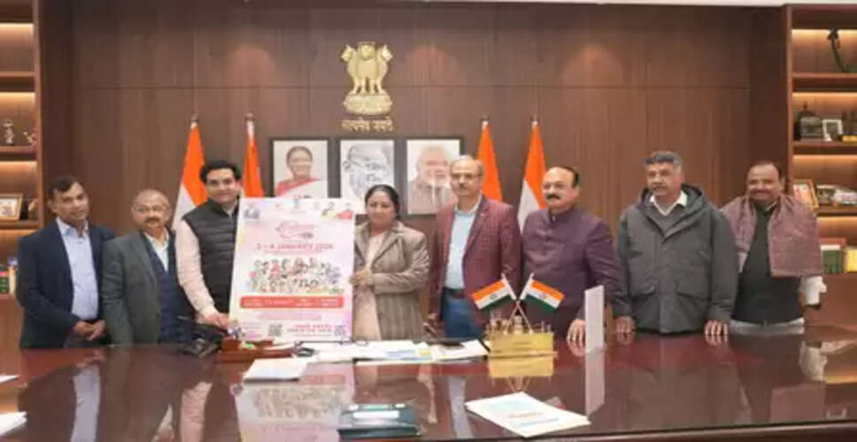 दिल्ली: सीएम रेखा गुप्ता ने &lsquo;दिल्ली शब्दोत्सव&rsquo; का पोस्टर किया लॉन्च, आयोजन पर चर्चा