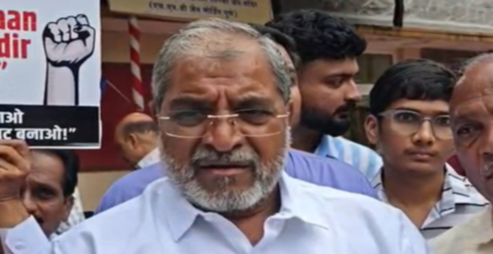 कोंकण में आम-काजू की फसल बर्बाद होने पर किसानों का प्रदर्शन, राजू शेट्टी समेत 11 नेताओं को नोटिस