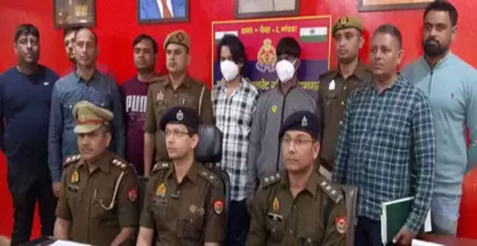 नोएडा: पुलिस मुठभेड़ में वाहन चोर गिरफ्तार, तीन लग्जरी कारें, नकदी और अवैध हथियार बरामद