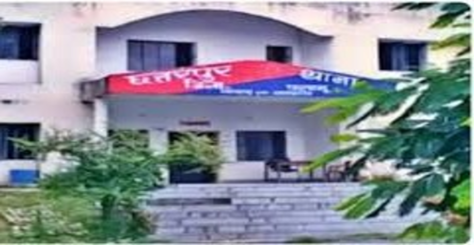 झारखंड के पलामू में शिक्षक की गला रेतकर हत्या, झाड़ी में मिला शव