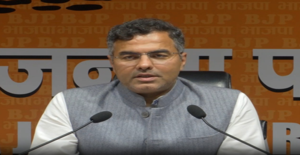 प्रवेश वर्मा का अरविंद केजरीवाल के नए घर पर तंज, कहा- 'आम आदमी' नहीं, यह 'आलीशान आदमी पार्टी' है