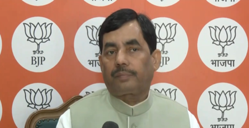 तमिलनाडु में विजय की असली परीक्षा बाकी, भाजपा बोली- 'सरकार बनाए रखने के लिए साबित करें बहुमत'