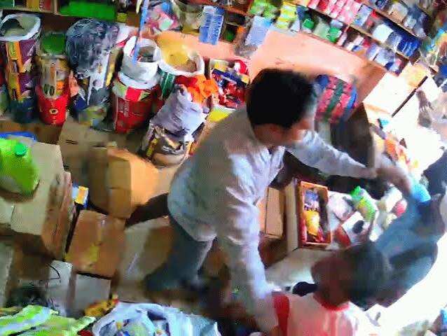 नागौर में जमीन विवाद ने लिया हिंसक रूप, किराना दुकान में घुसकर छोटे भाई को लात-घूंसों और डंडों से पीटा