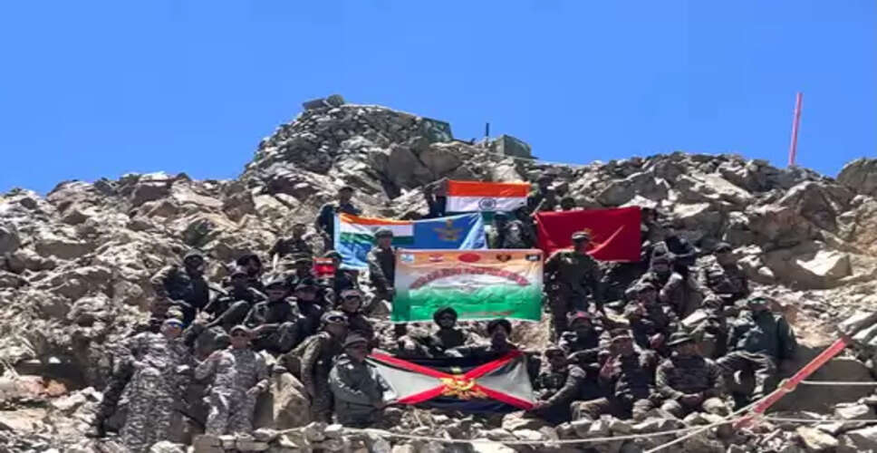 कारगिल के शूरवीरों की याद में तोलोलिंग की चोटी तक सैन्य अभियान