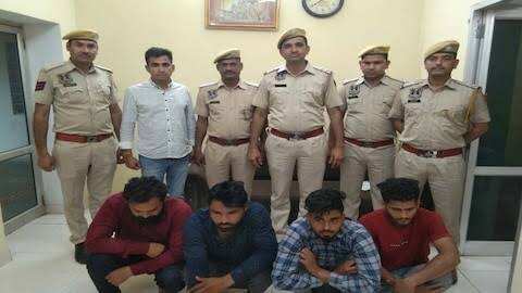 दिनदहाड़े ऑफिस के ताले तोड़कर 7 लाख रुपये उड़ाए, वीडियो में जाने एक साल से फरार आरोपी यूपी से गिरफ्तार