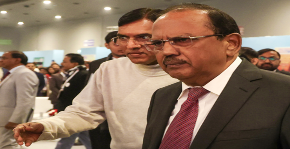 नेपाल के विदेश मंत्री खनल ने एनएसए डोभाल से की मुलाकात, ऊर्जा और पर्यटन क्षेत्रों में सहयोग बढ़ाने पर चर्चा