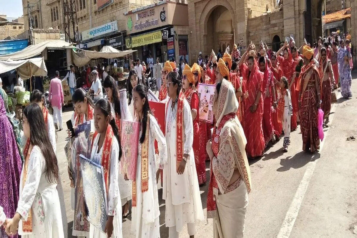 भगवान महावीर जन्म कल्याणक महोत्सव धूमधाम से मनाया गया, भव्य वरघोड़े ने मोहा मन