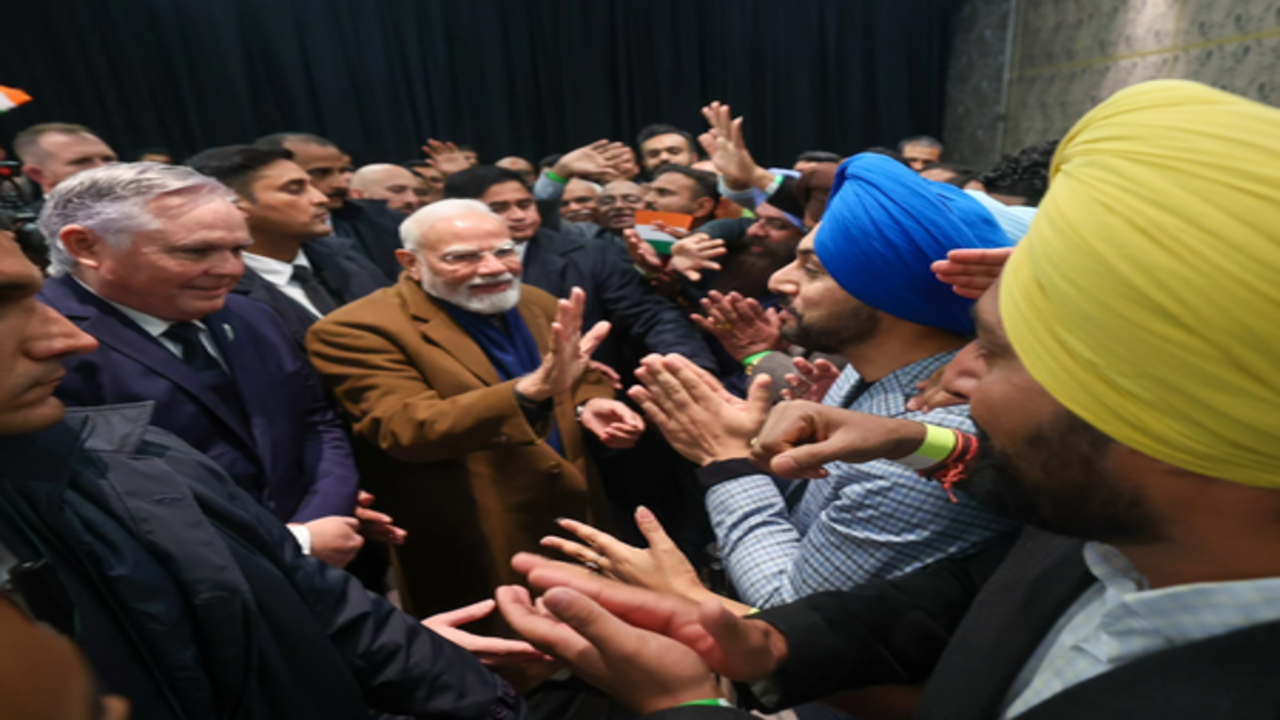 प्यार और अपनापन देख भावुक हुए पीएम मोदी, बताया- न्यूजीलैंड में भारतीयों का भारत से जुड़ाव आज भी अटूट