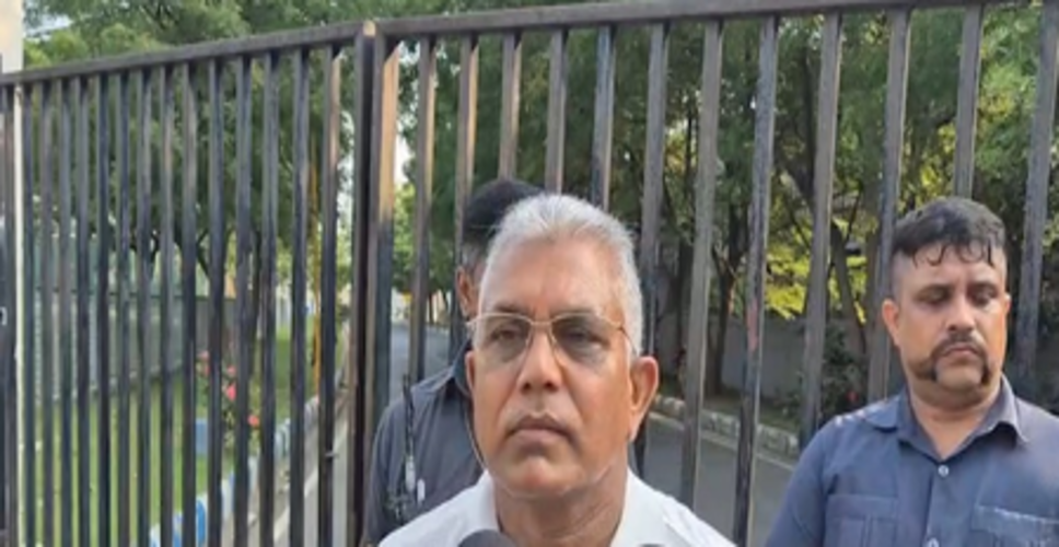 दिलीप घोष का ममता पर तंज, बोले-जबरन प्रदर्शन में पार्टी के ही सांसद और विधायक शामिल नहीं हुए