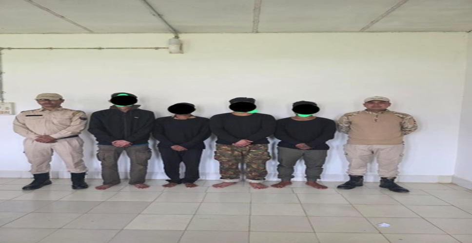 मणिपुर: सुरक्षा बलों की कार्रवाई तेज, घाटी के चार उग्रवादी पकड़े गए