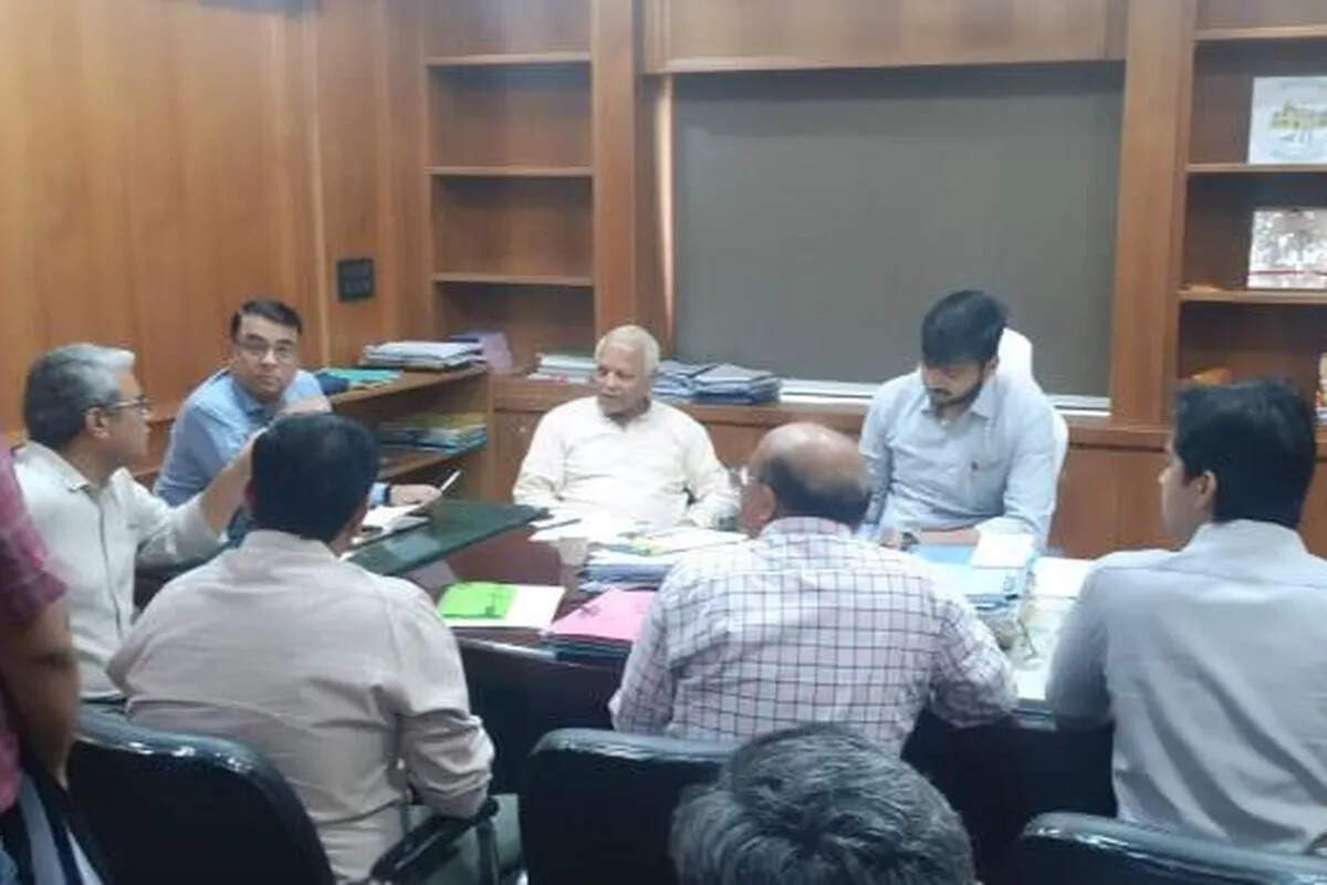 विधायक की यूडीए अधिकारियों को दो टूक- समयसीमा तय तो क्यों नहीं हो रहे काम पूरे