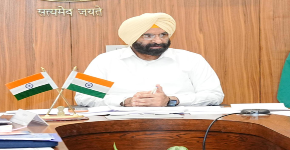 दिल्ली सरकार ने प्रवासी मजदूरों के लिए गैस सिलेंडरों की संख्या दोगुनी करके 1,368 की