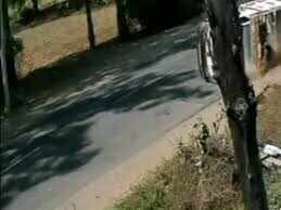 अलवर-बहरोड़ रोड पर तेज रफ्तार टैंपो पलटा, 8-10 लोग घायल, फुटेज में देंखे दो को जयपुर रेफर किया गया