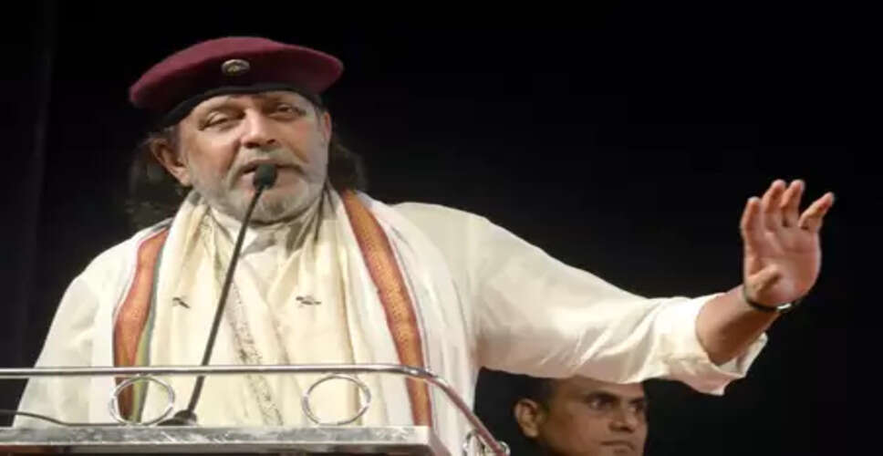 मिथुन चक्रवर्ती के 'बंगाल को बांग्लादेश न बनने दें' बयान पर सियासी घमासान, कांग्रेस-लेफ्ट ने किया पलटवार