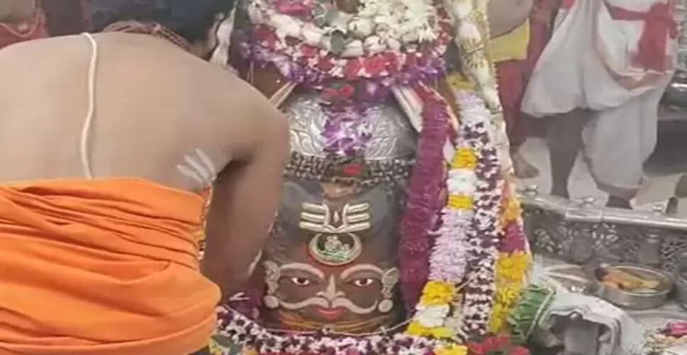 महाकाल के दरबार में पहुंचकर भारतीय क्रिकेट टीम के कोच गौतम गंभीर ने की पूजा