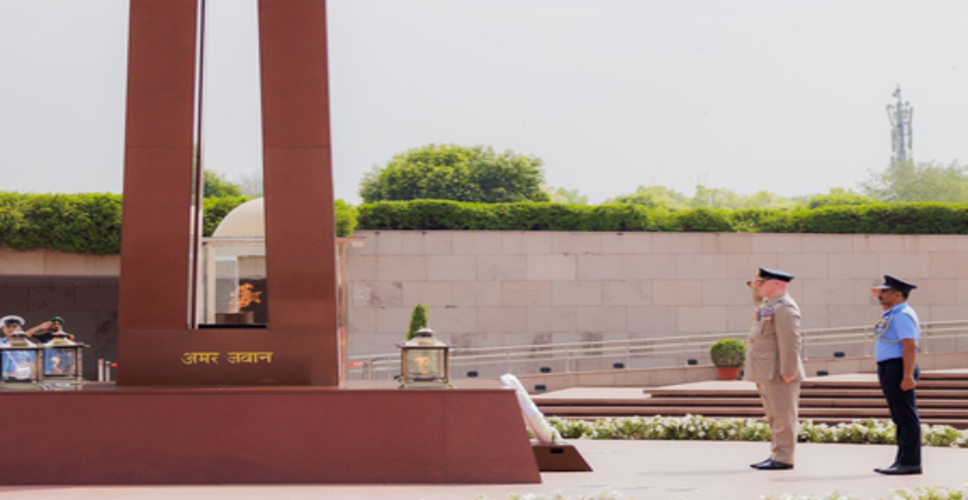 भारत-यूके के बीच रक्षा संबंध मजबूत करने के लिए तीन दिवसीय दौरे पर पहुंचे ब्रिटेन के वायुसेना प्रमुख