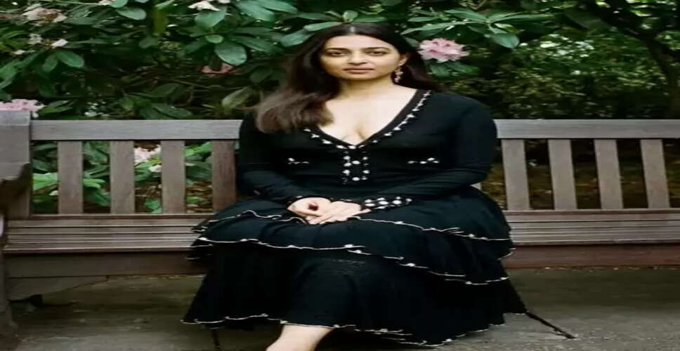 जीवन में हर समय हर चीज को पकड़कर रखना जरूरी नहीं होता : राधिका आप्टे