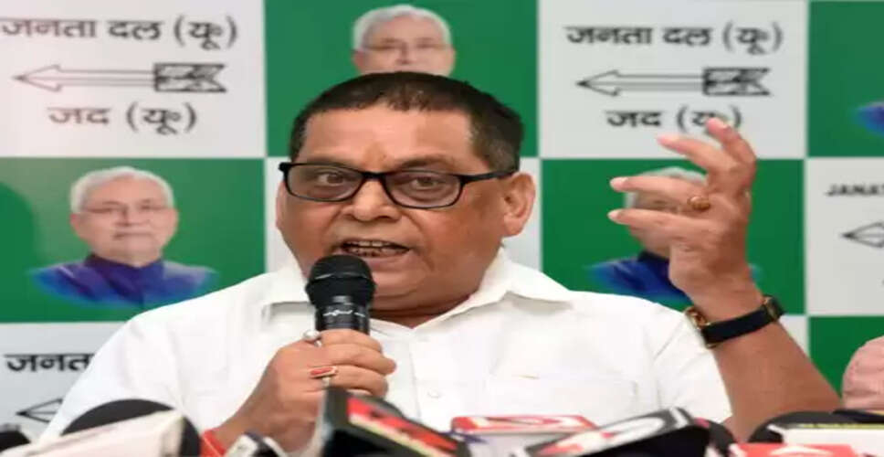 तेजस्वी यादव राजनीति के नए कलाकार, कोई सीरियस नहीं लेता : नीरज कुमार