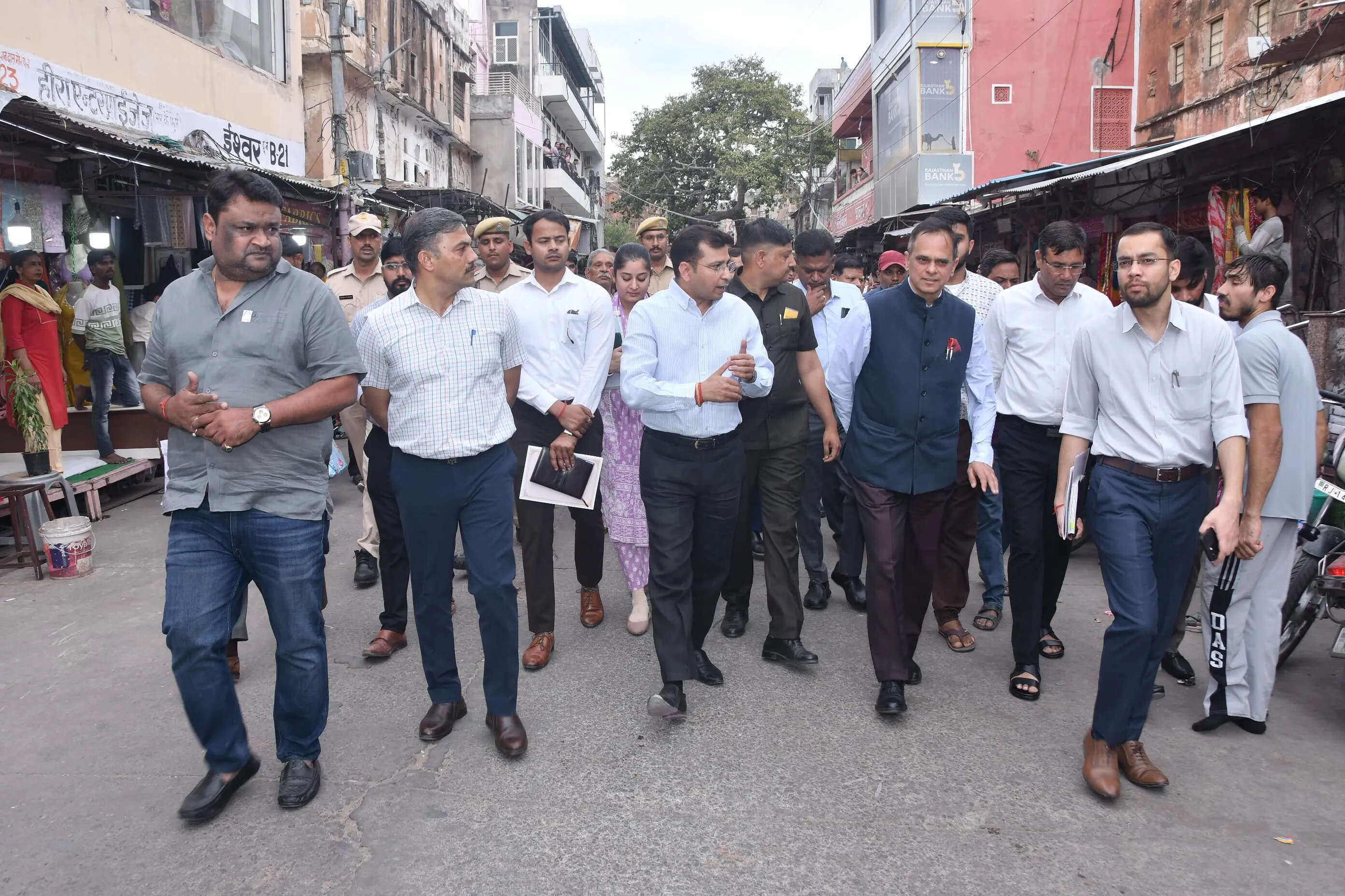 यूनेस्को विश्व धरोहर दर्जा बचाने को सरकार सख्त, परकोटा क्षेत्र में मुख्य सचिव ने किया निरीक्षण