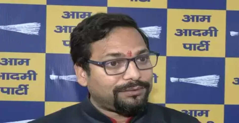 शिक्षा मंत्री आशीष सूद नहीं चला रहे अपना विभाग : संजीव झा