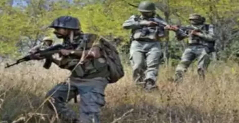 बीजापुर में मुठभेड़: दो इनामी नक्सली ढेर, हथियार और विस्फोटक बरामद