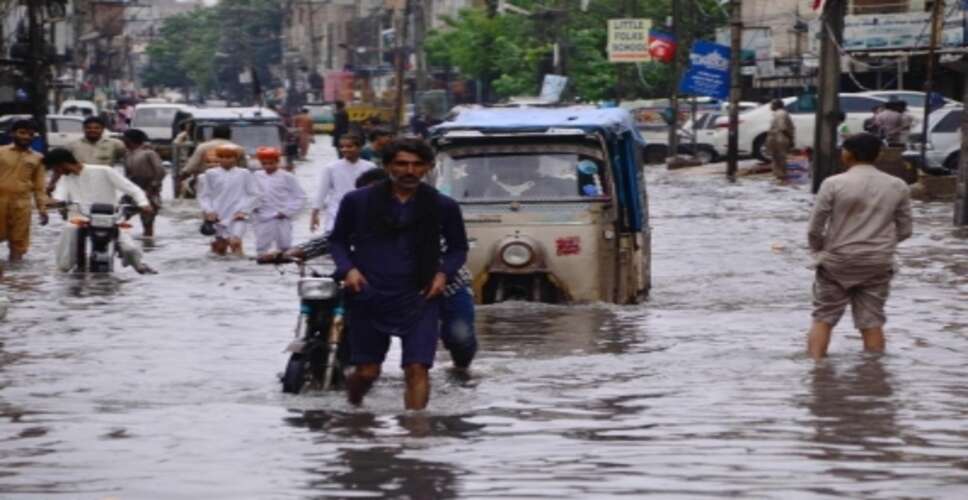 पाकिस्तान: खैबर पख्तूनख्वा में बारिश और आंधी-तूफान ने मचाई तबाही, सात की मौत