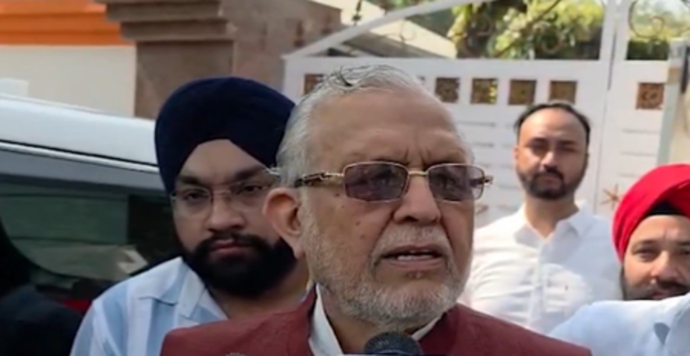 गैस संकट पर सरकार की नजर, हालात नियंत्रण में : सुरेश खन्ना