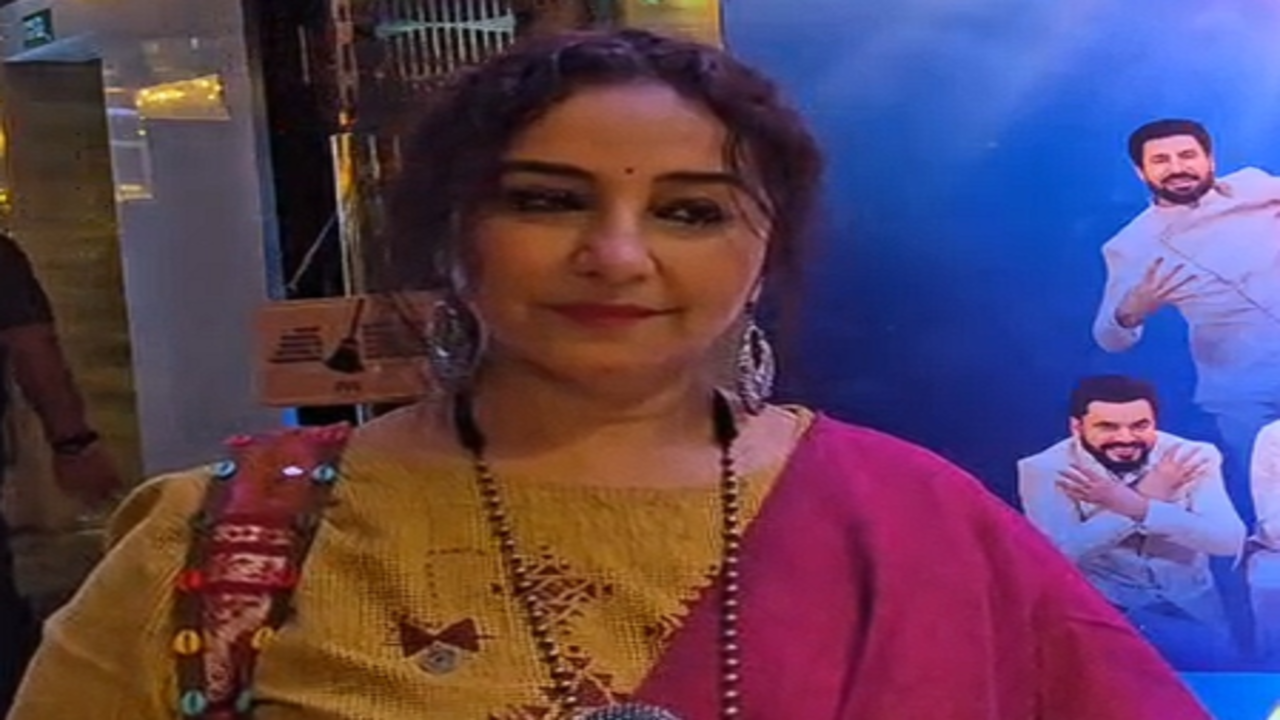 बॉलीवुड बनाम रीजनल सिनेमा की तुलना पर बोलीं दिव्या दत्ता, 'अच्छी कहानी ही तय करती है फिल्म की सफलता'