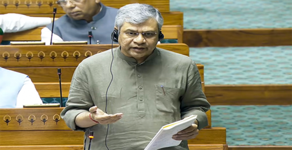 2014-15 से रेल दुर्घटनाओं में 90 प्रतिशत की गिरावट आई: अश्विनी वैष्णव