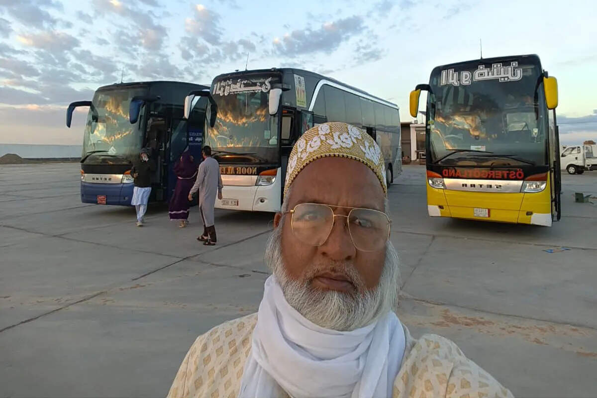 कर्बला में फंसे 700 भारतीय जायरीनों की वापसी शुरू, 3 अप्रैल तक भारत पहुंचने की संभावना