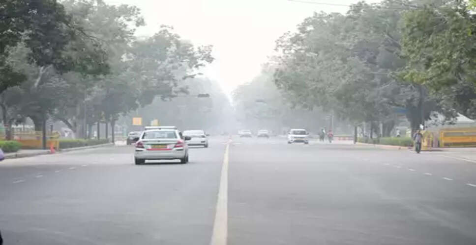 एनसीआर में बढ़ी ठंड, तापमान में लगातार गिरावट; तेज हवा से सुधरे हालात, एक्यूआई ऑरेंज जोन में