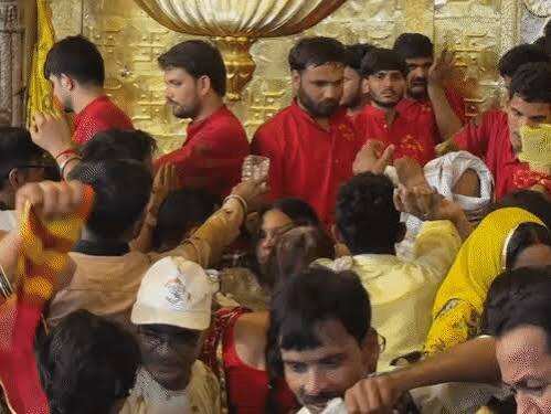 मोतीडूंगरी गणेश मंदिर में 3 घंटे में 3500KG मेहंदी खत्म:दिल्ली-चंडीगढ़ समेत कई शहरों से लेने पहुंचे लोग; भीड़ के कारण जगह-जगह लगा जाम
