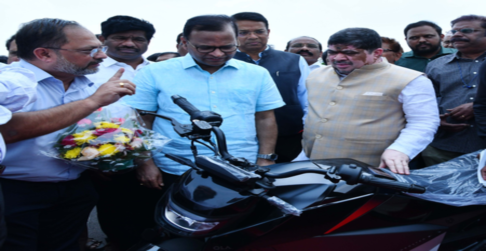 तेलंगाना में सरकारी कर्मचारियों को इलेक्ट्रिक वाहनों पर 20 प्रतिशत की छूट मिलेगी