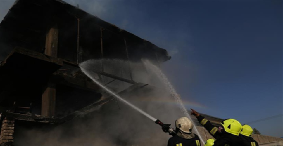 अफगानिस्तान: पाकिस्तानी सेना ने सरहदी कस्बे तोरखम पर बरसाए बम, कई दुकानें जलकर खाक