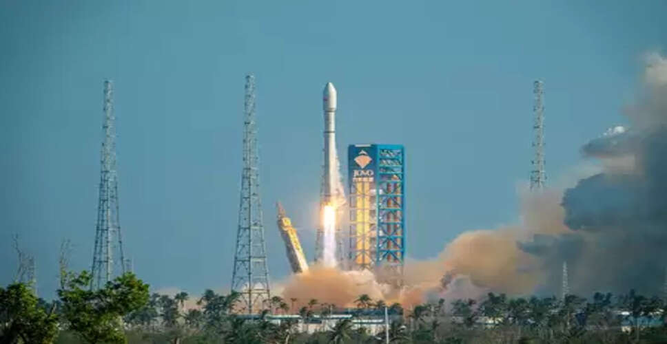 चीन के वाणिज्यिक अंतरिक्ष कार्यक्रम ने वर्ष 2025 में रचा नया इतिहास