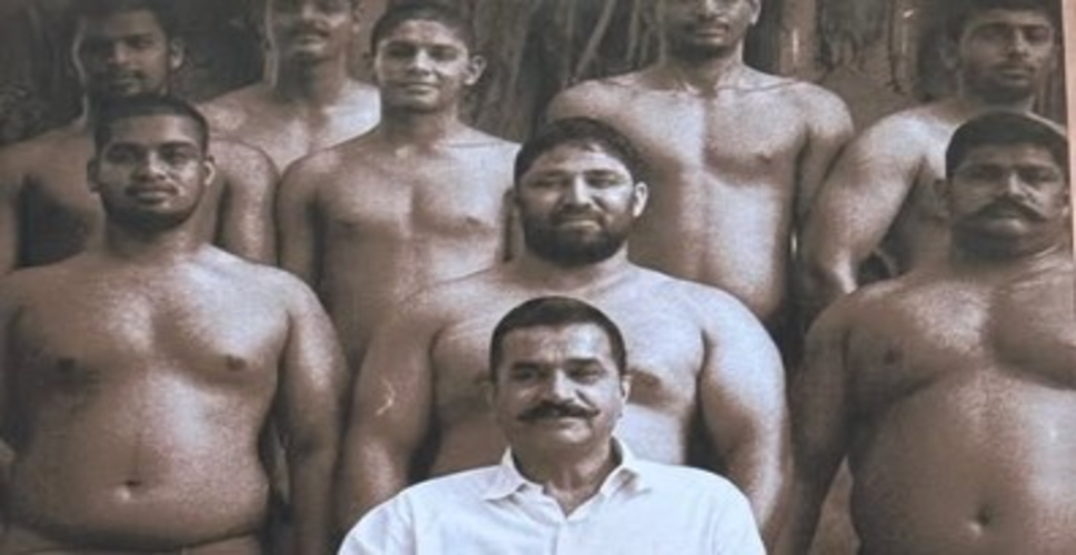 'दंगल' की यादों में खोए विक्की कौशल के पिता श्याम कौशल, डायरेक्टर नितेश तिवारी का जताया आभार