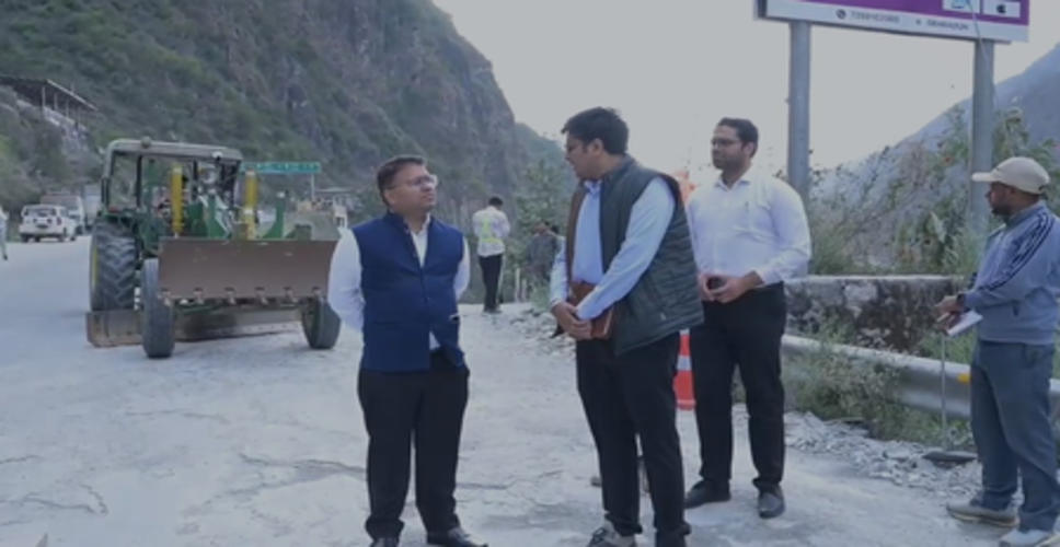 रुद्रप्रयाग : डीएम ने किया जवाड़ी बाईपास का निरीक्षण, 5 से 10 अप्रैल तक दुरुस्त करने के निर्देश