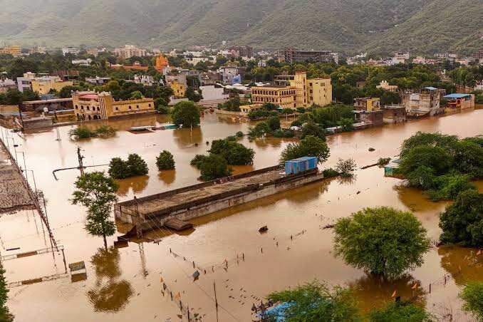राजस्थान में मानसून की दमदार वापसी, वीडियो में जाने आज से 2 अगस्त तक भारी बारिश का अलर्ट; 25 जिलों में चेतावनी
