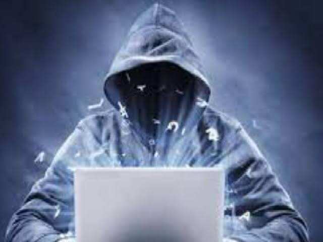 ई-चालान के नाम पर 1.40 लाख की ठगी, फुटेज में देंखे लिंक पर क्लिक करते ही हैक हुआ मोबाइल; क्रेडिट कार्ड से निकले पैसे
