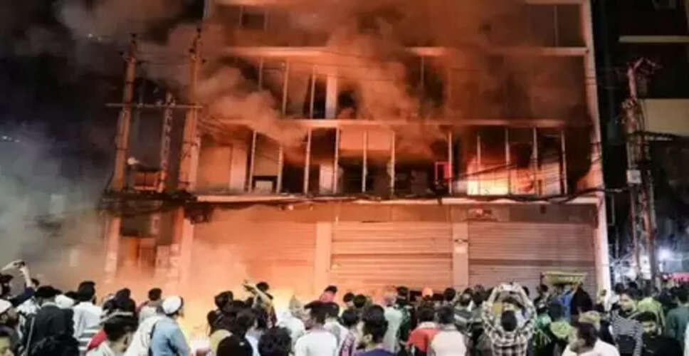 कट्टरपंथी नेता शरीफ उस्मान हादी की मौत के बाद बांग्लादेश में भड़की हिंसा, निशाने पर कई मीडिया संस्थान