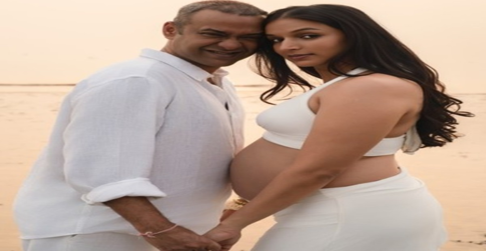 'गजनी' के प्रोड्यूसर मधु मंटेना बने पिता, भगवान कृष्ण का आभार जताया