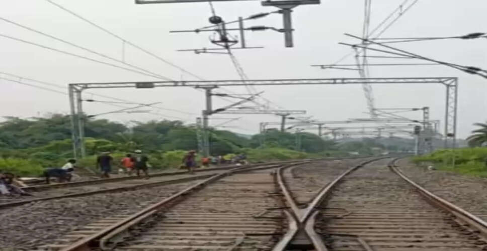 मालदा डिवीजन ने धमधमिया स्टेशन से फोर्स्ड लेआउट हटाया, ट्रेन संचालन हुआ और सुरक्षित