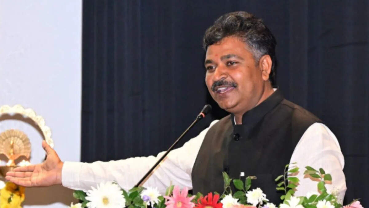 राजस्थान की वित्तीय स्थिति पर सियासी घमासान, वीडियो में जाने कर्ज और विकास खर्च को लेकर नेता प्रतिपक्ष टीकाराम जूली ने सरकार को घेरा