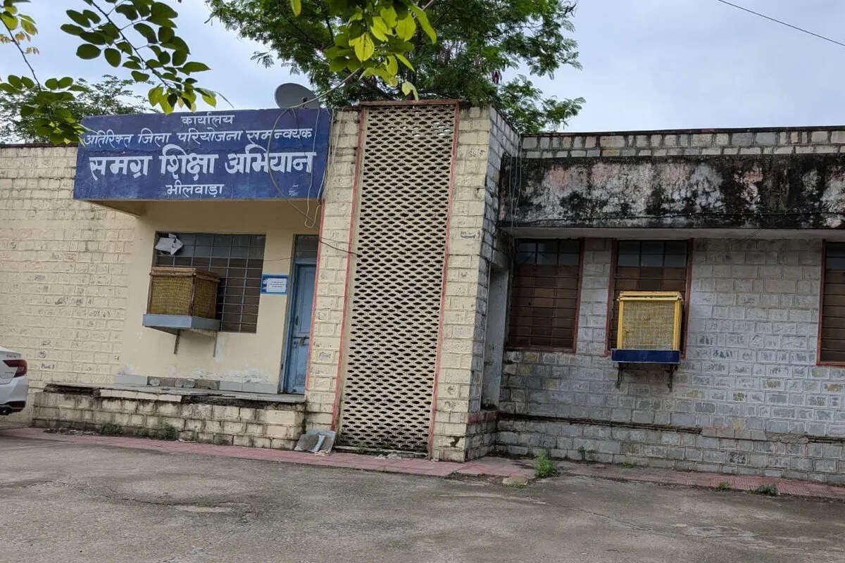 वार्षिक परीक्षा परिणाम से पहले शिक्षा विभाग सख्त, निजी स्कूलों पर टीसी देने पर रोक