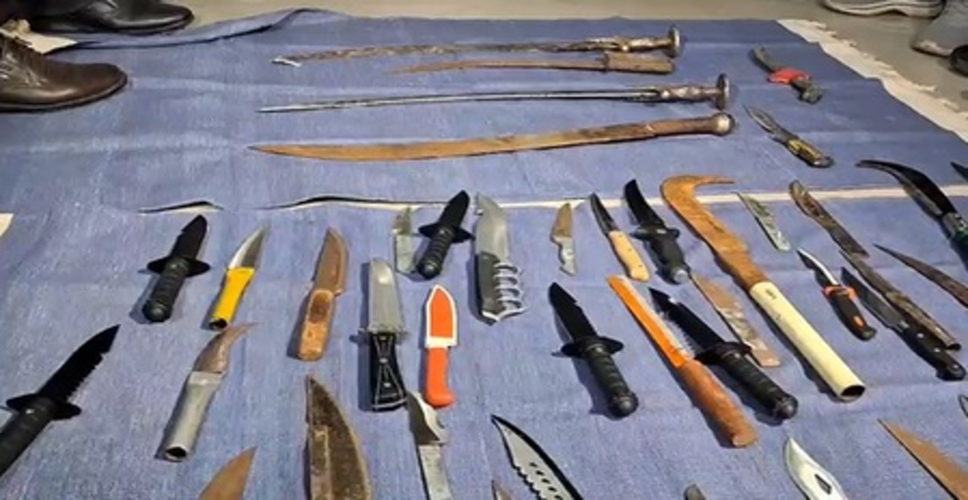 ऑपरेशन 'रैम्बो' : सूरत के 11 थाना क्षेत्रों से 72 आरोपी गिरफ्तार, कई हथियार बरामद