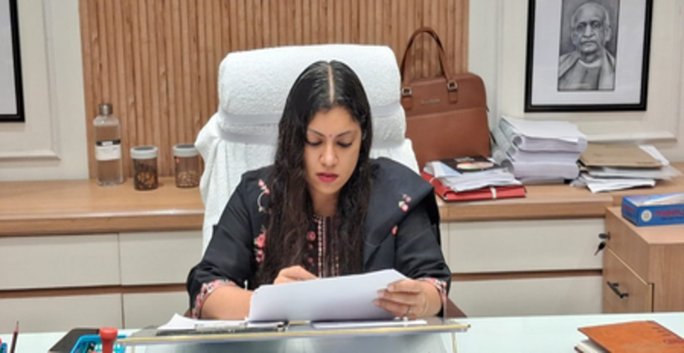 नोएडा में श्रमिकों की वेतन वृद्धि की मांग मानी गई, मुख्यमंत्री का बहुत धन्यवाद: जिलाधिकारी मेधा रूपम