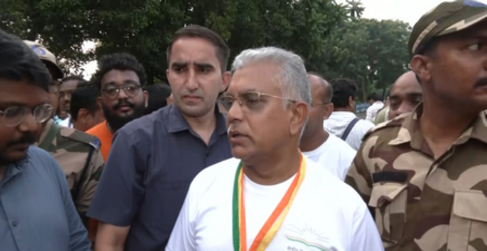 अंतरराष्ट्रीय योग दिवस पर पीएम मोदी के कोलकाता आने पर नेताओं की प्रतिक्रिया, बोले- हमारे लिए बहुत बड़ी बात