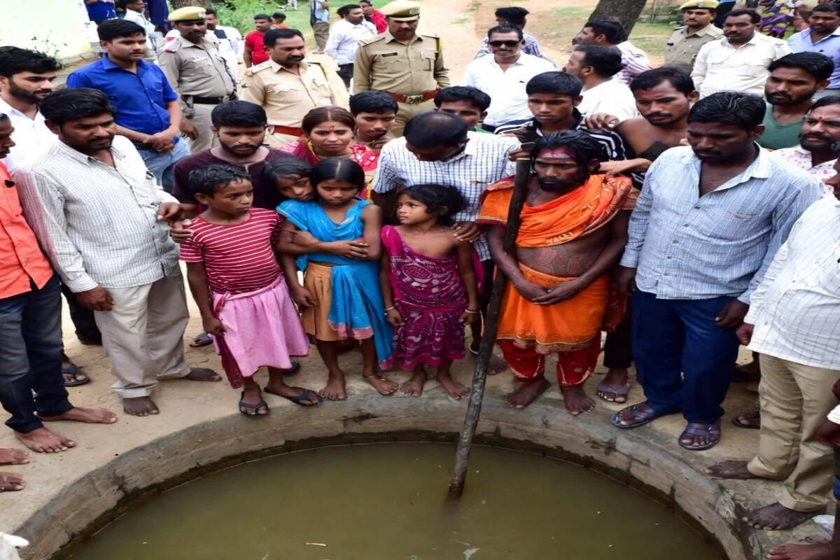 ब्यावर में दर्दनाक हादसा, फुटेज में देखें पारिवारिक विवाद के बाद मां ने पांच बच्चों संग कुएं में लगाई छलांग, दो जुड़वा भाइयों की मौत