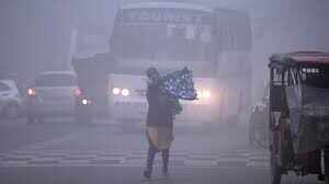अलवर में मौसम ने बदला मिजाज, रेत के बवंडर से छाया अंधेरा; आंधी-बारिश से राहत, फुटेज में देंखे एक महिला की मौत
